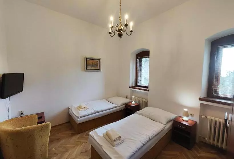 Hotelli Smolenický Zámok