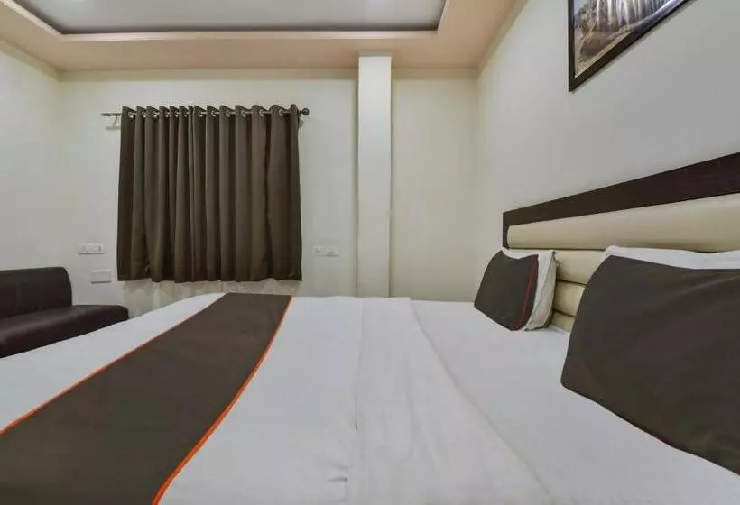 Oyo Flagship Hotel Ratnam Palace