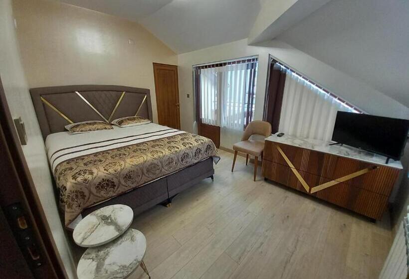 ペンション елеганс къща за гости