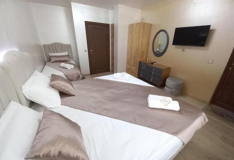 ペンション елеганс къща за гости