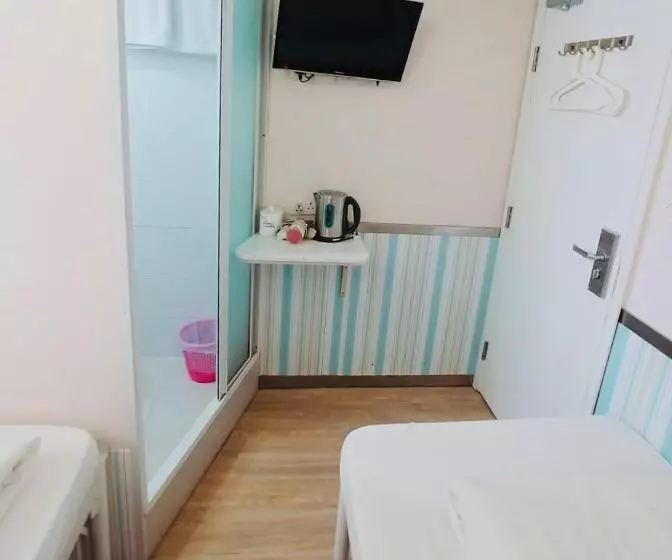 پانسیون 香港铃木旅馆