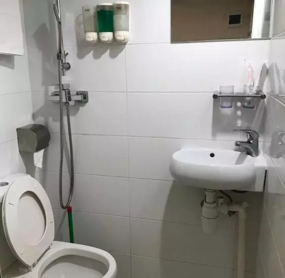 پانسیون 香港铃木旅馆