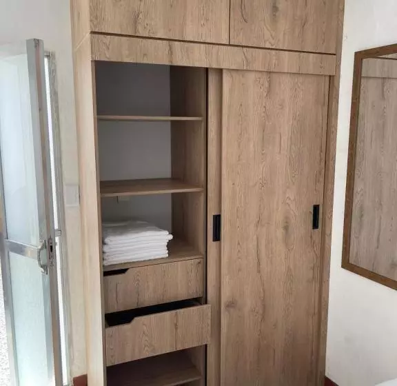 ペンション Casa Blanca Hostal