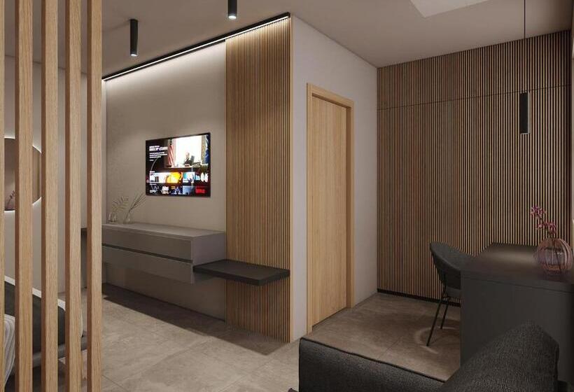 بنسيون La Pergola Suites