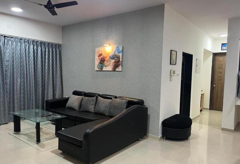 ペンション Sahukar Hospitality