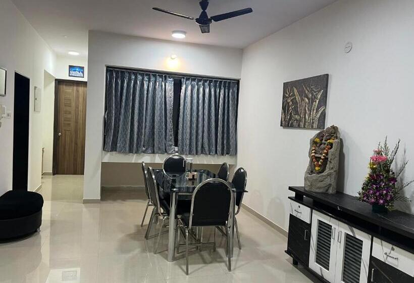 ペンション Sahukar Hospitality