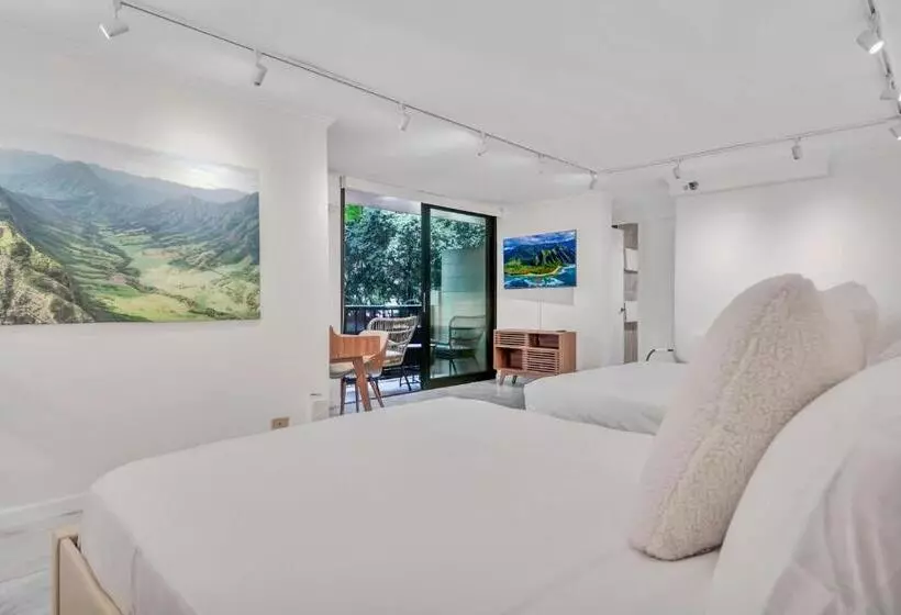 Spacious Design Studio 3 Mins From The Beach