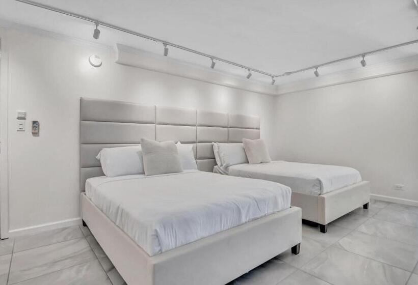 Spacious Design Studio 3 Mins From The Beach