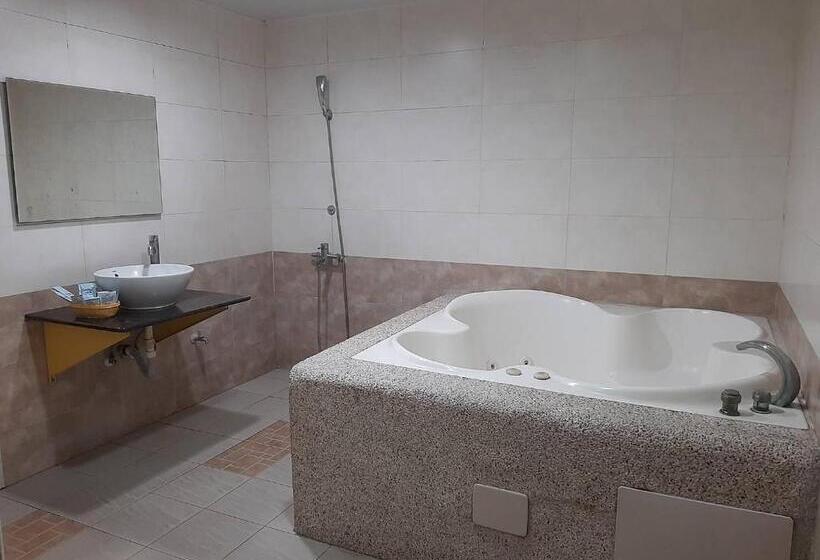 Xinghe Motel Chaozhou