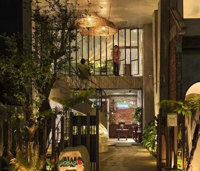 تختخواب و صبحانه Barbados Cherry Villa