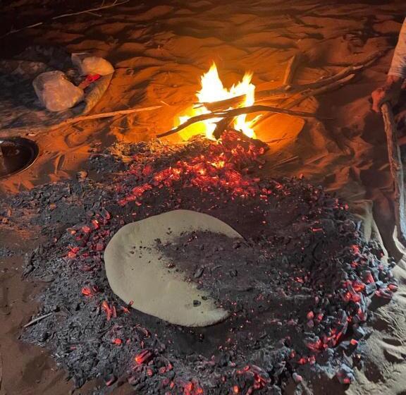 تختخواب و صبحانه Dar Nomads