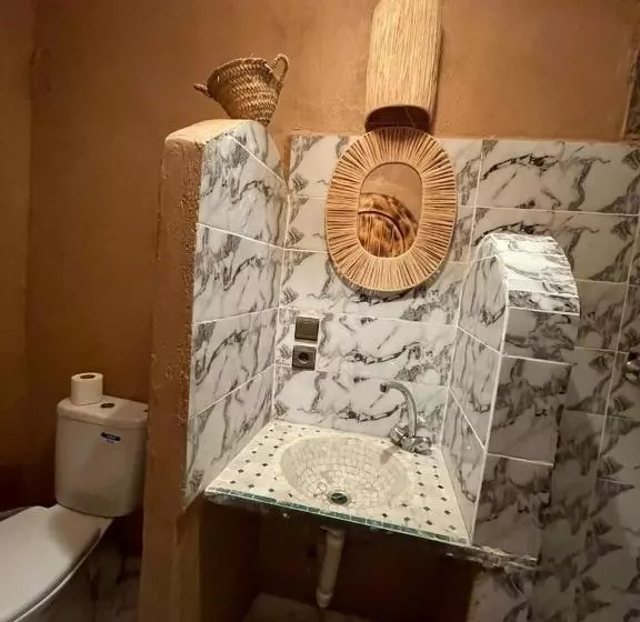 Aamiaismajoitus (B&B) Dar Nomads