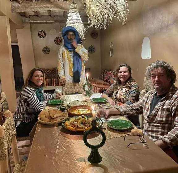 Aamiaismajoitus (B&B) Dar Nomads