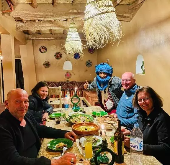 Aamiaismajoitus (B&B) Dar Nomads