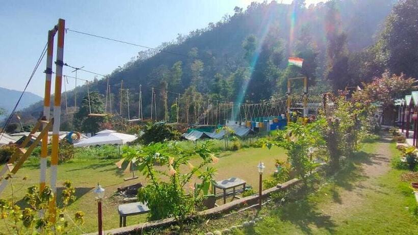 تختخواب و صبحانه Jugnoo Camps By Uk07hotels