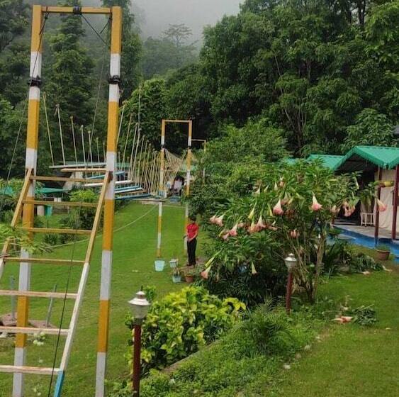 تختخواب و صبحانه Jugnoo Camps By Uk07hotels