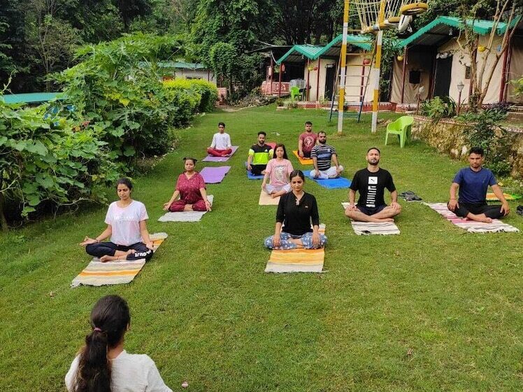 تختخواب و صبحانه Jugnoo Camps By Uk07hotels