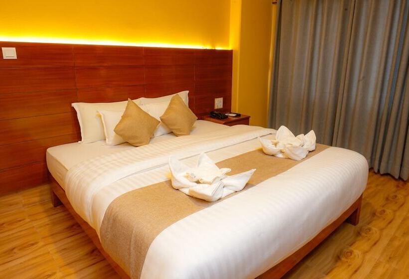 هتل Chino Pokhara Pvt. Ltd