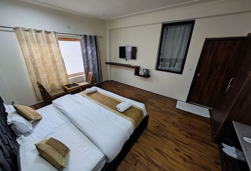 Hotel Hill Top Heaven