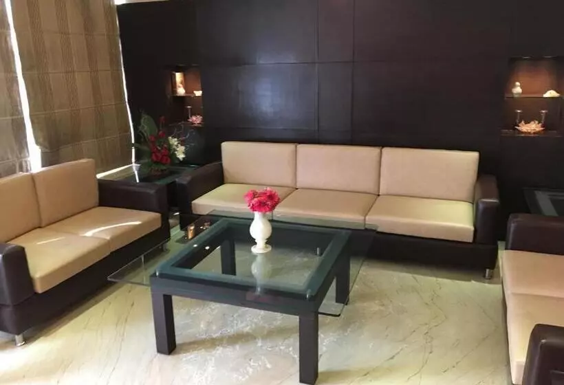 Hotelli Narula Convention Centre