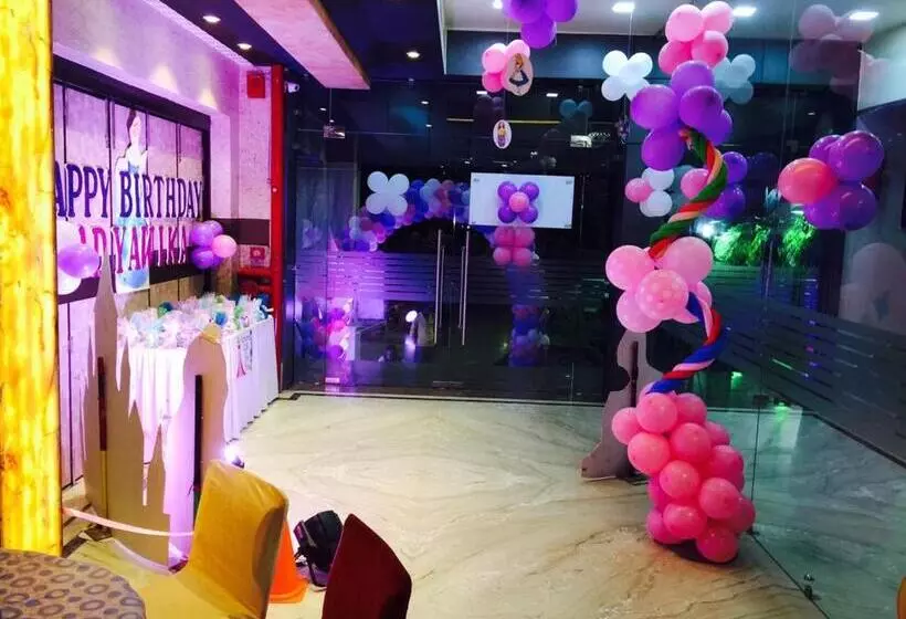 Hotelli Narula Convention Centre
