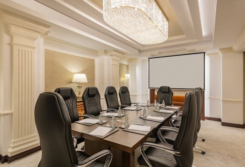 هتل Riviera Rayhaan By Rotana Doha