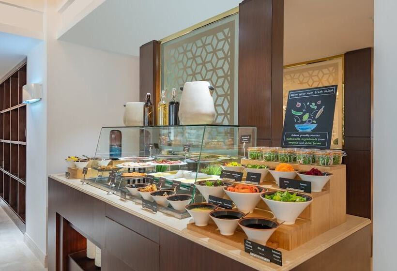 هتل Riviera Rayhaan By Rotana Doha