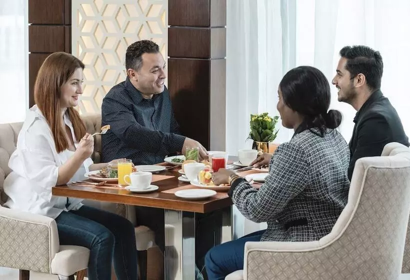 هتل Riviera Rayhaan By Rotana Doha