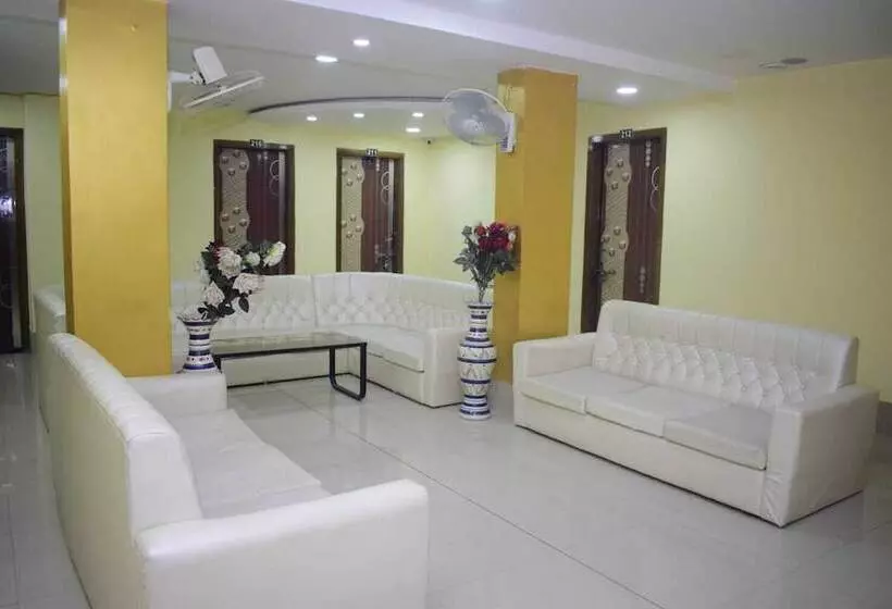 Hotelli Tezpur City