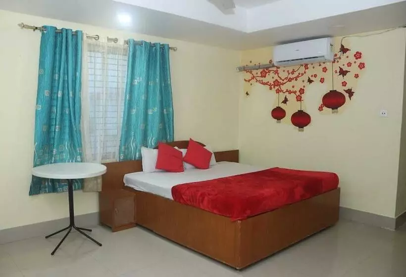 Hotelli Tezpur City
