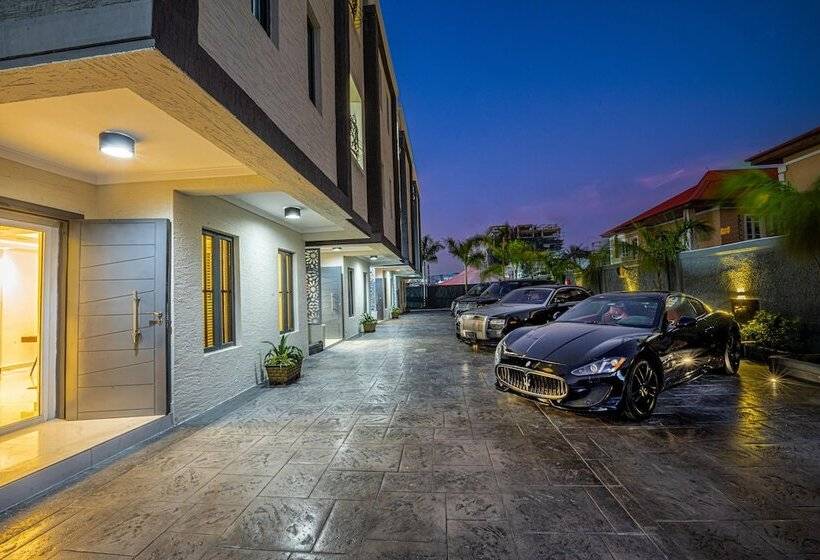 هتل The Muse Residences