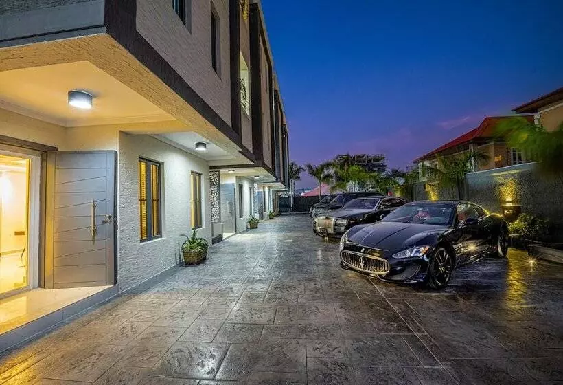 هتل The Muse Residences