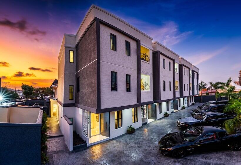 هتل The Muse Residences