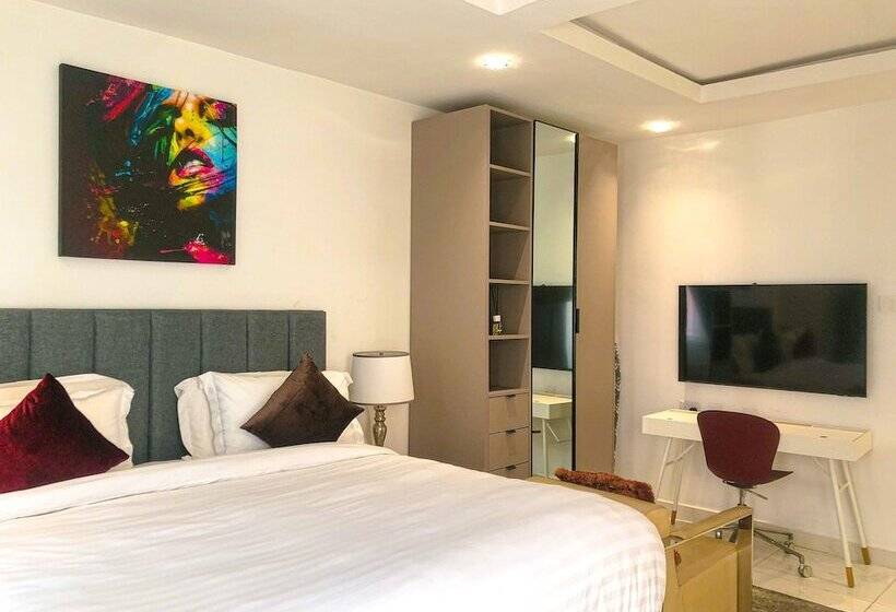 هتل The Muse Residences