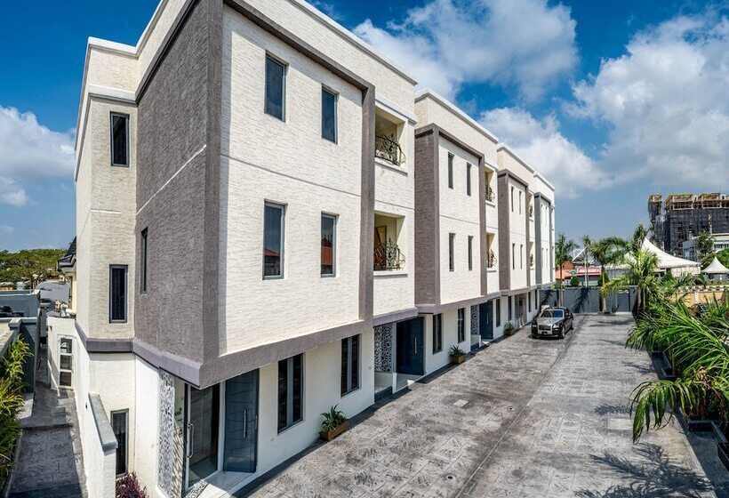 هتل The Muse Residences