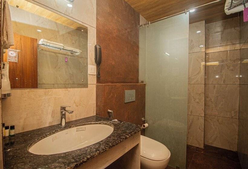 בית מלון כפרי The Royal Gangtok By Apsara Group