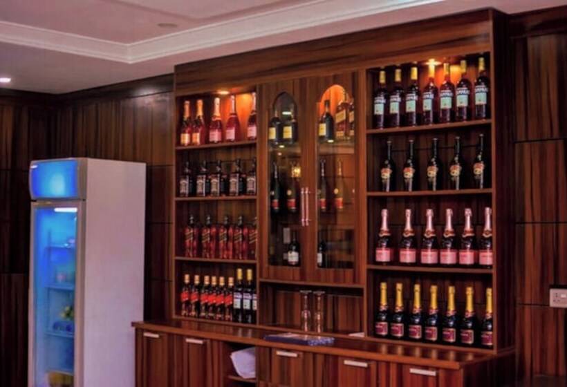 هتل Ughelli Wetland