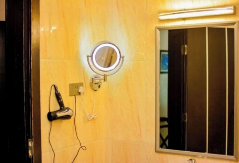 هتل Ughelli Wetland