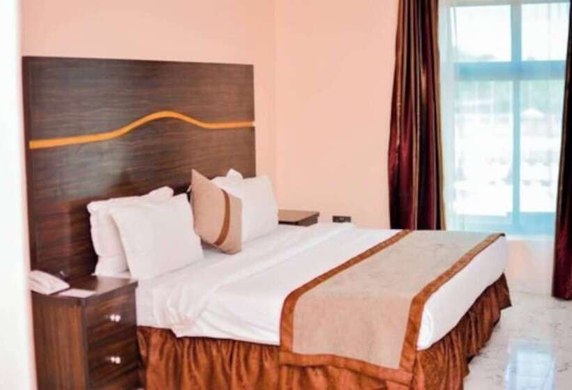 هتل Ughelli Wetland