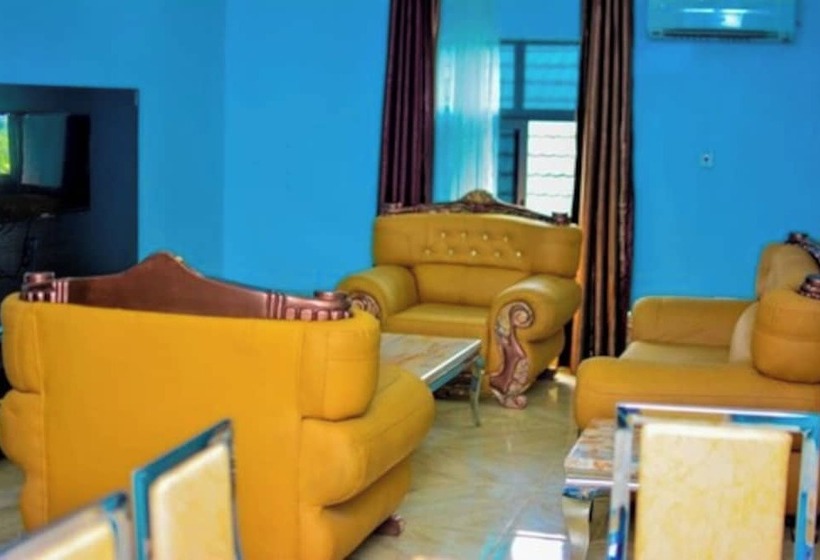 هتل Ughelli Wetland