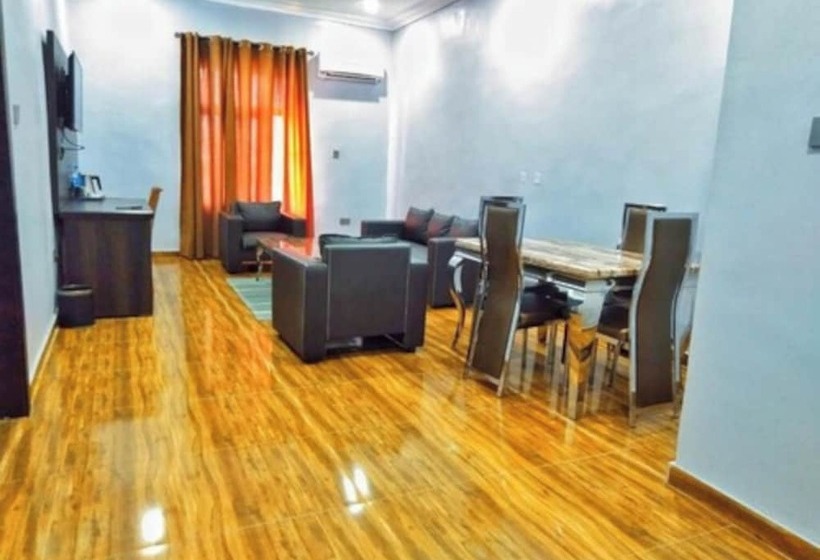 هتل Ughelli Wetland