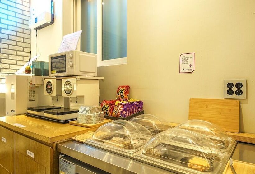 Motel Yaja Pyeongtaek Station