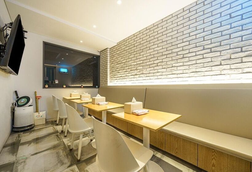 Motel Yaja Pyeongtaek Station