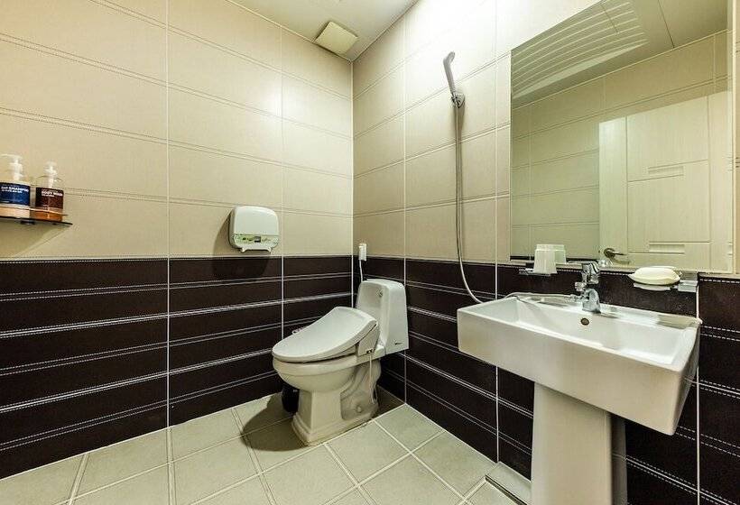 Motelli Yeosu Hotel Provence