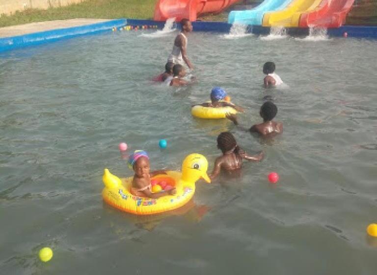 پانسیون Room In Lodge   Ikogosi Warm Springs Resort Limited