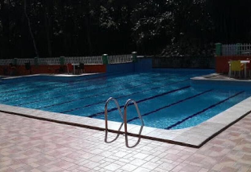 پانسیون Room In Lodge   Ikogosi Warm Springs Resort Limited