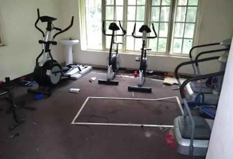 پانسیون Room In Lodge   Ikogosi Warm Springs Resort Limited