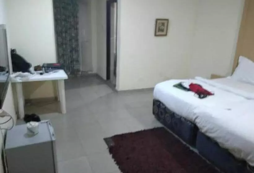 پانسیون Room In Lodge   Ikogosi Warm Springs Resort Limited