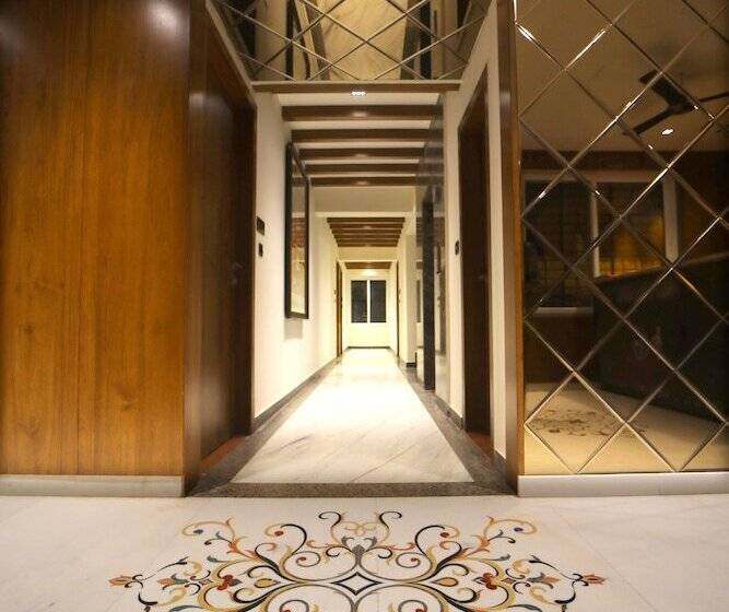 The Sky Imperial Hotel Sugam