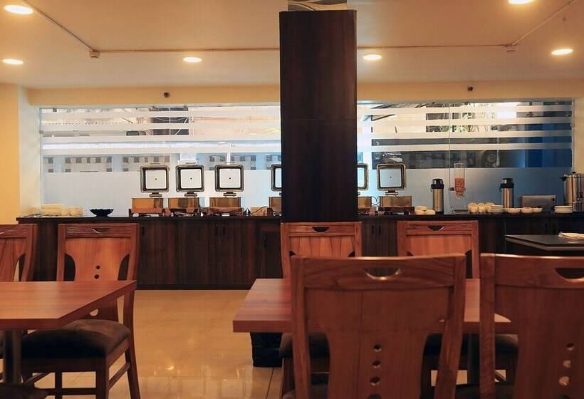 호스텔 Rosemallow Hotel New Delhi